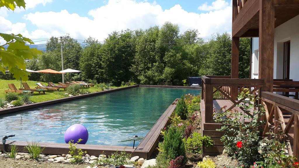 Gallery Of Mountains Holiday Home Jasinja Exteriör bild
